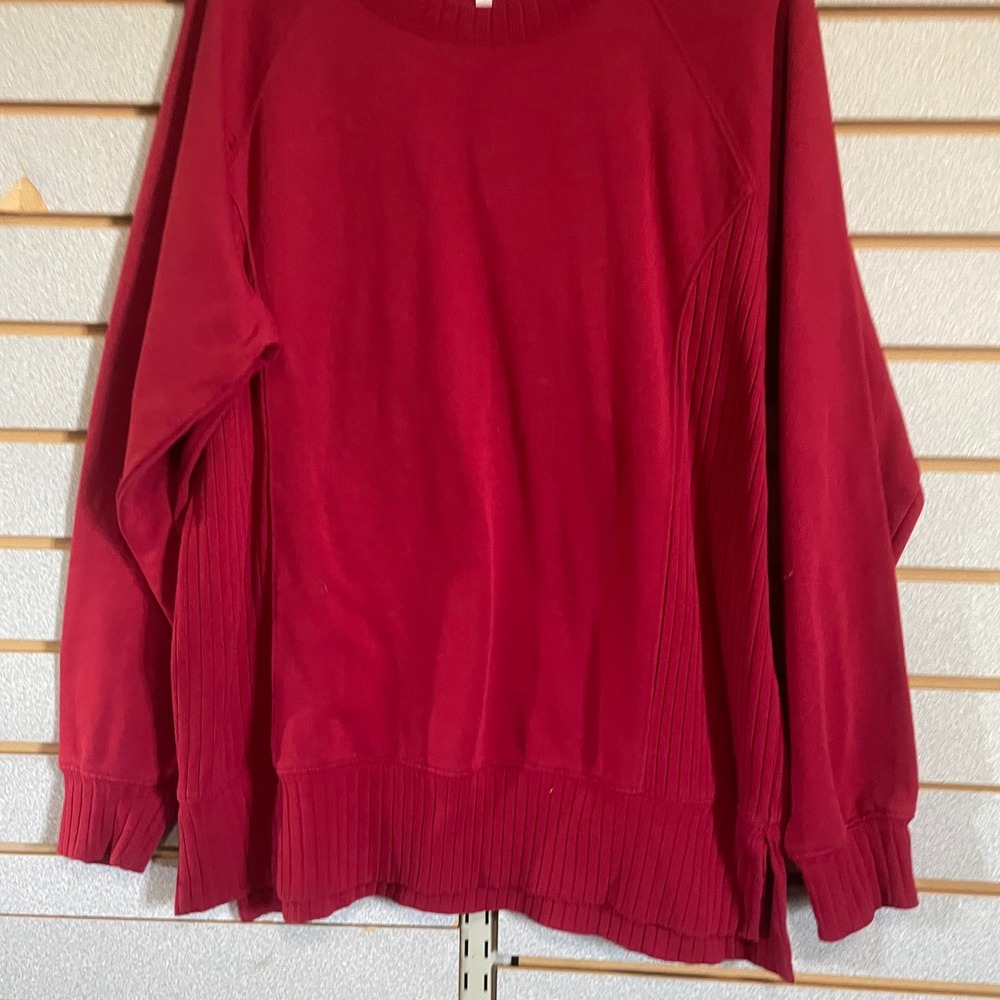 Women's Crewneck Pullover Sweater - Red